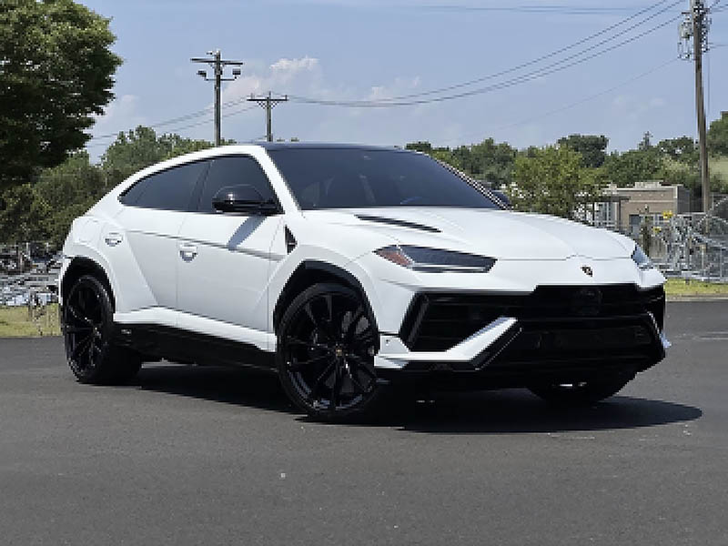 Original Lamborghini vehicle photograph.
